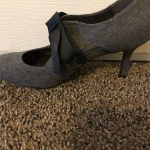 Impo closed toe heels